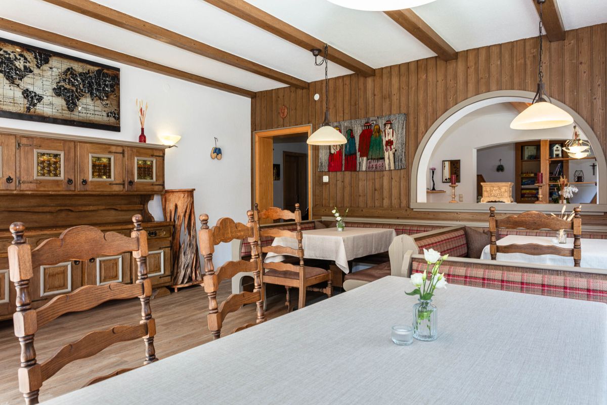 Frühstücksbereich im Haus Fusch