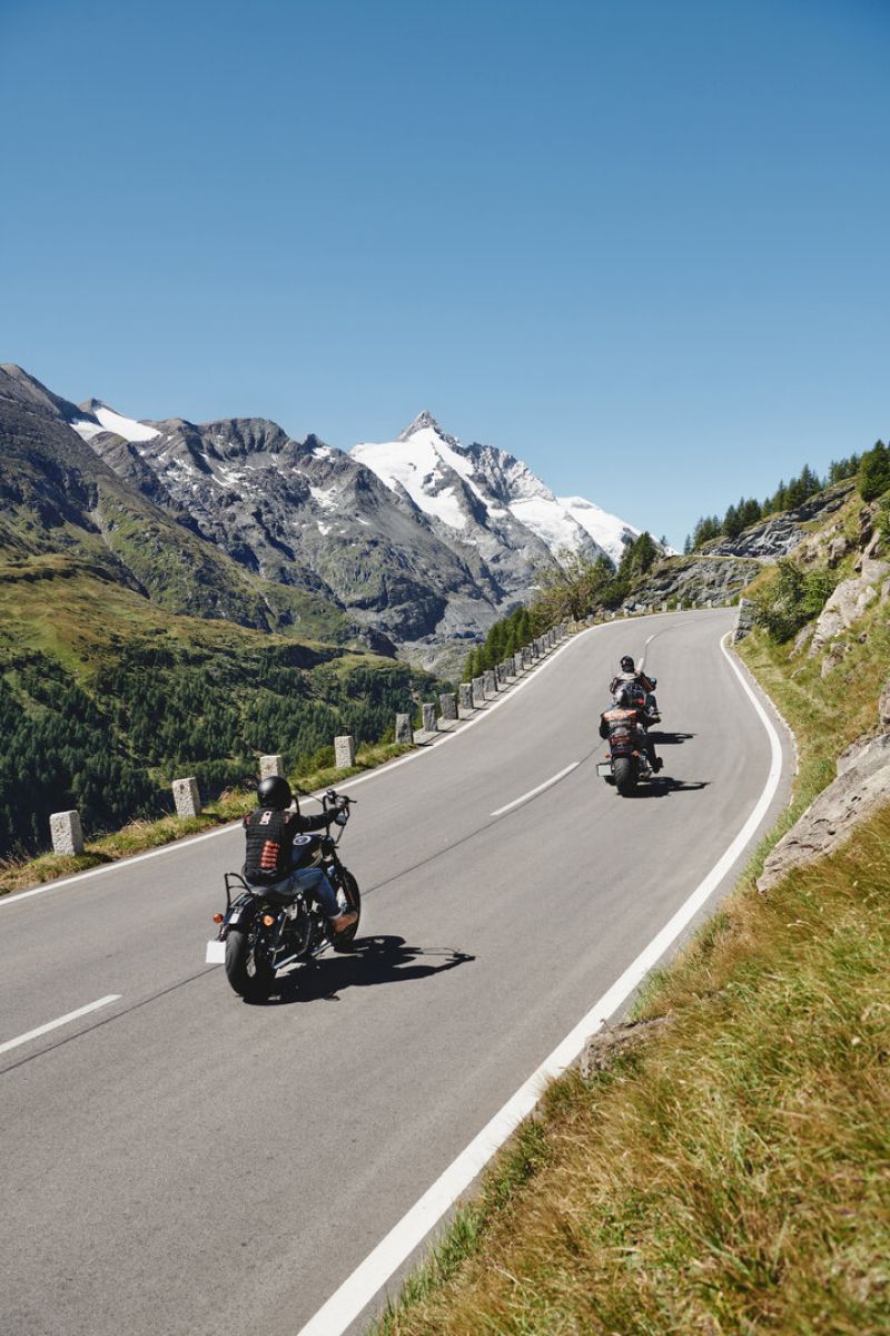 Motorradfahrer in der Großglockner Region
